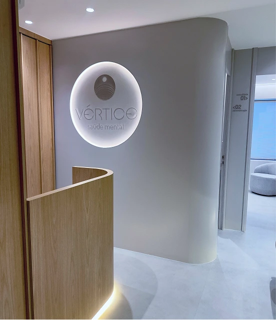 C-Vertice-01-2.webp